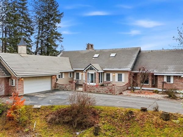 21727 N Vista Cir, Colbert, WA 99005