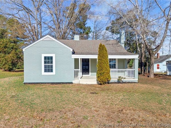 704 S Elm Avenue, Dunn, NC 28334