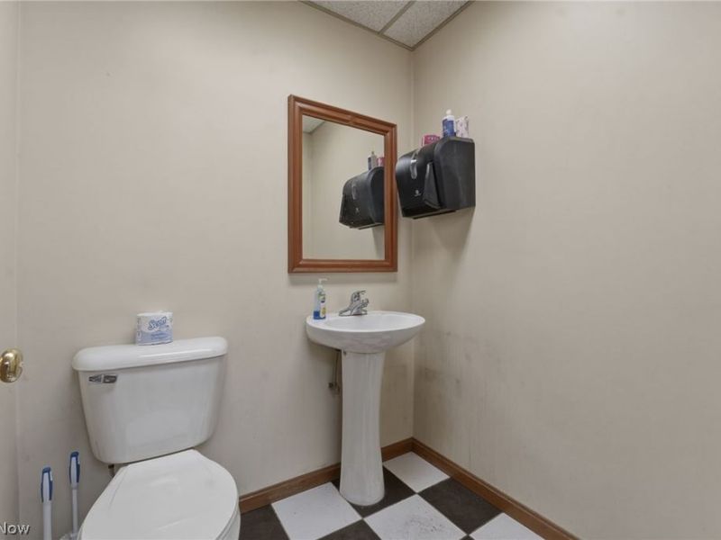 1489 State Road, Roaming Shores, OH 44084 Photo 11