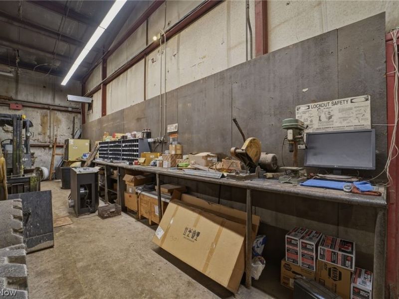 1489 State Road, Roaming Shores, OH 44084 Photo 24