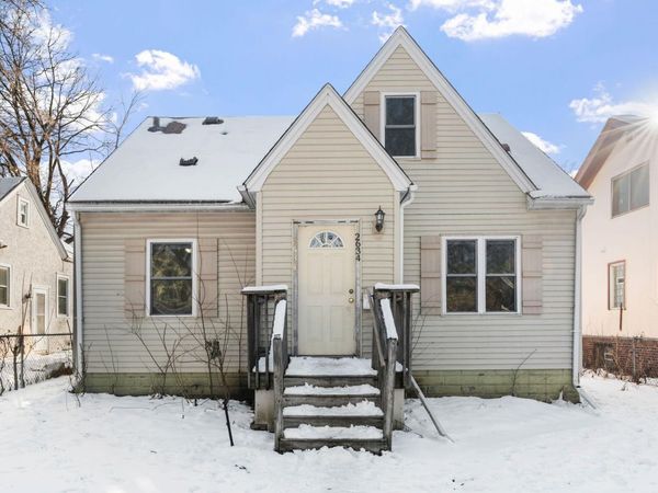 2634 Irving Avenue N, Minneapolis, MN 55411