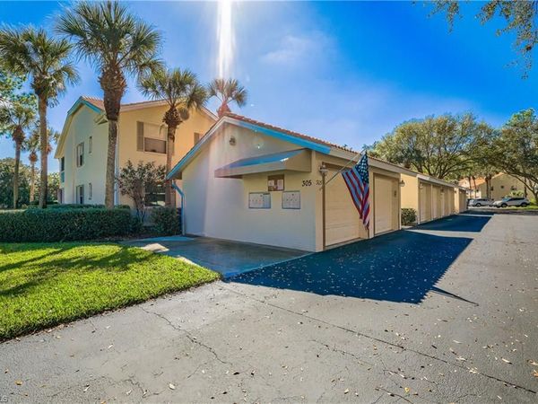 305 Robin Hood CIR, Unit 101, NAPLES, FL 34104