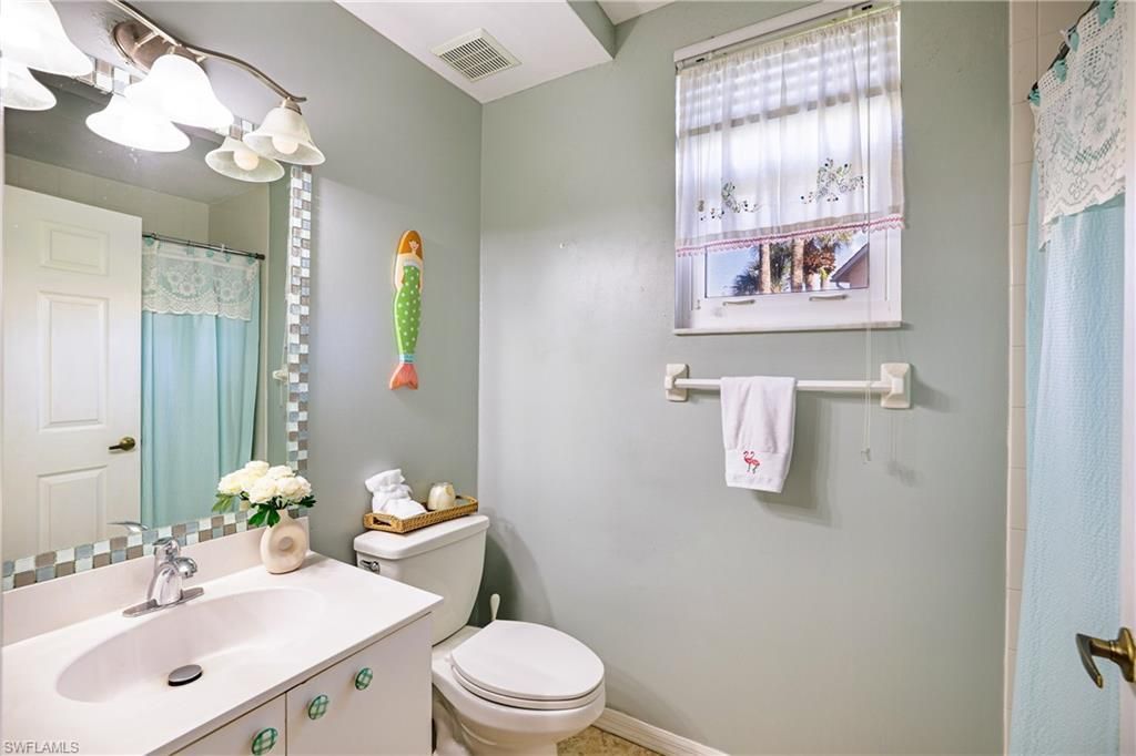 305 Robin Hood Cir, Unit 101, Naples, FL 34104 Photo