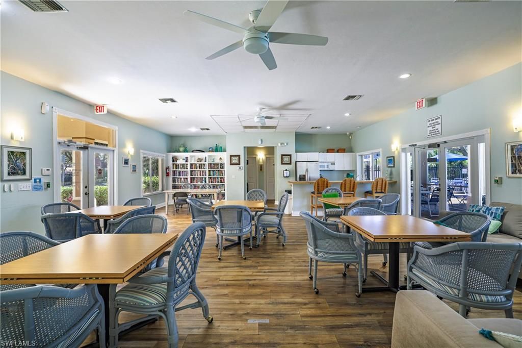305 Robin Hood Cir, Unit 101, Naples, FL 34104 Photo