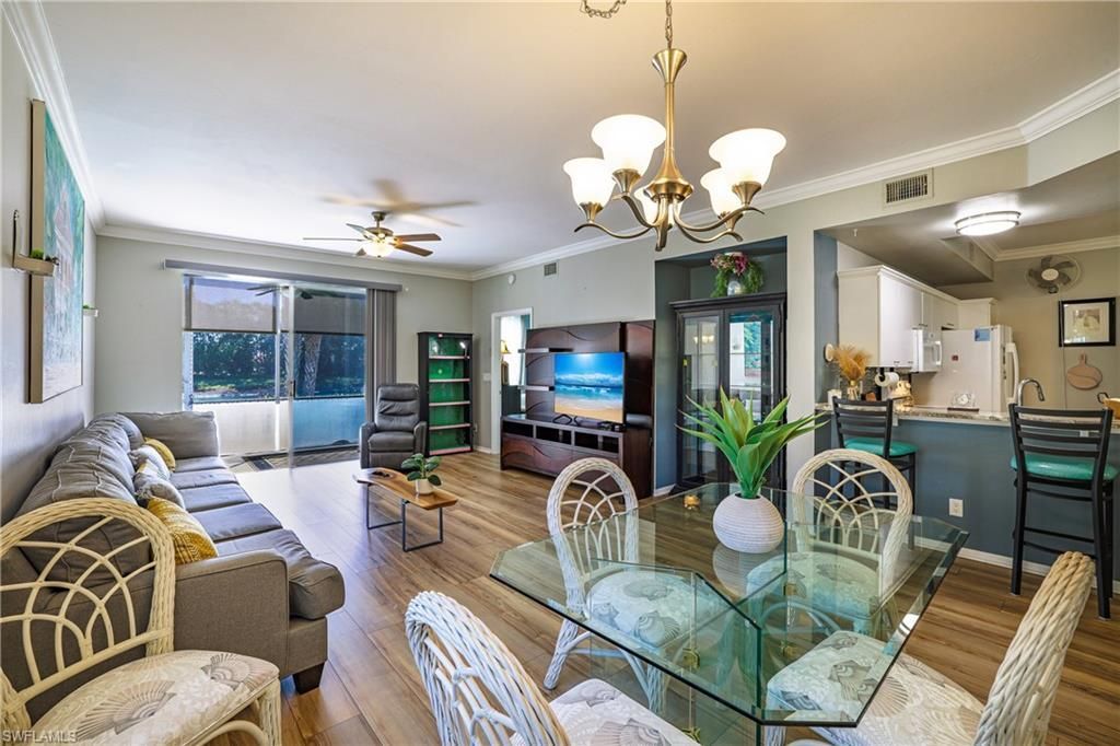 305 Robin Hood Cir, Unit 101, Naples, FL 34104 Photo