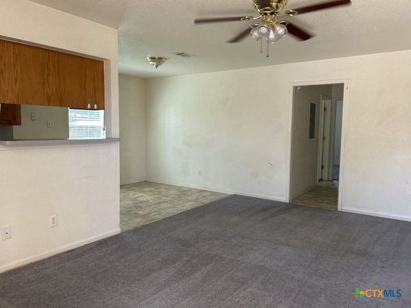 105 W Truman Avenue, Copperas Cove, TX 76522