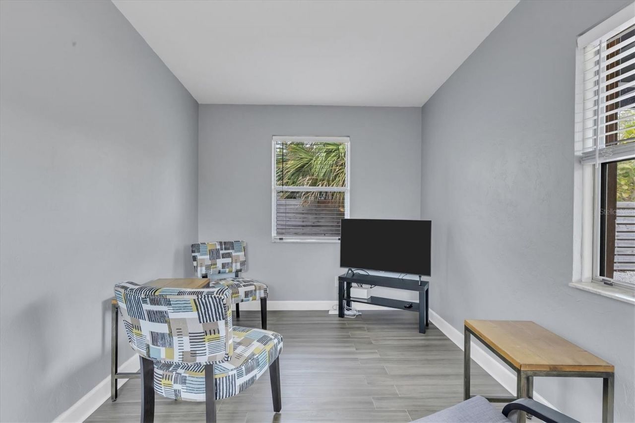 2305 Novus Street, Sarasota, FL 34237 Photo