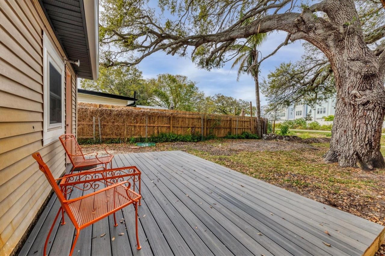 2305 Novus Street, Sarasota, FL 34237 Photo