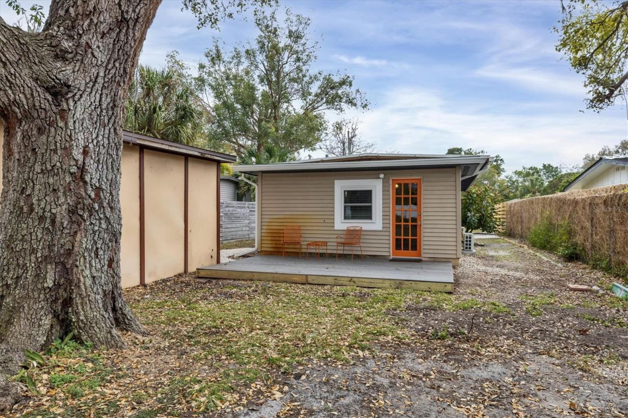 2305 Novus Street, Sarasota, FL 34237 Photo