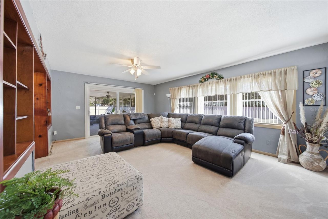 718 Bay Vista Boulevard S, Saint Petersburg, FL 33705 Photo