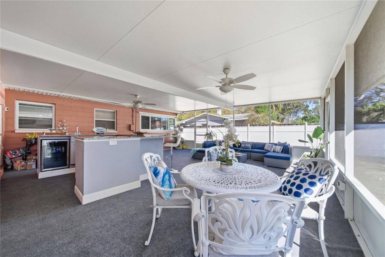 718 Bay Vista Boulevard S, Saint Petersburg, FL 33705 Photo