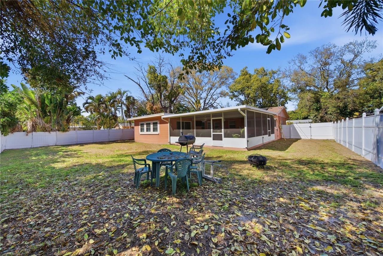 718 Bay Vista Boulevard S, Saint Petersburg, FL 33705 Photo