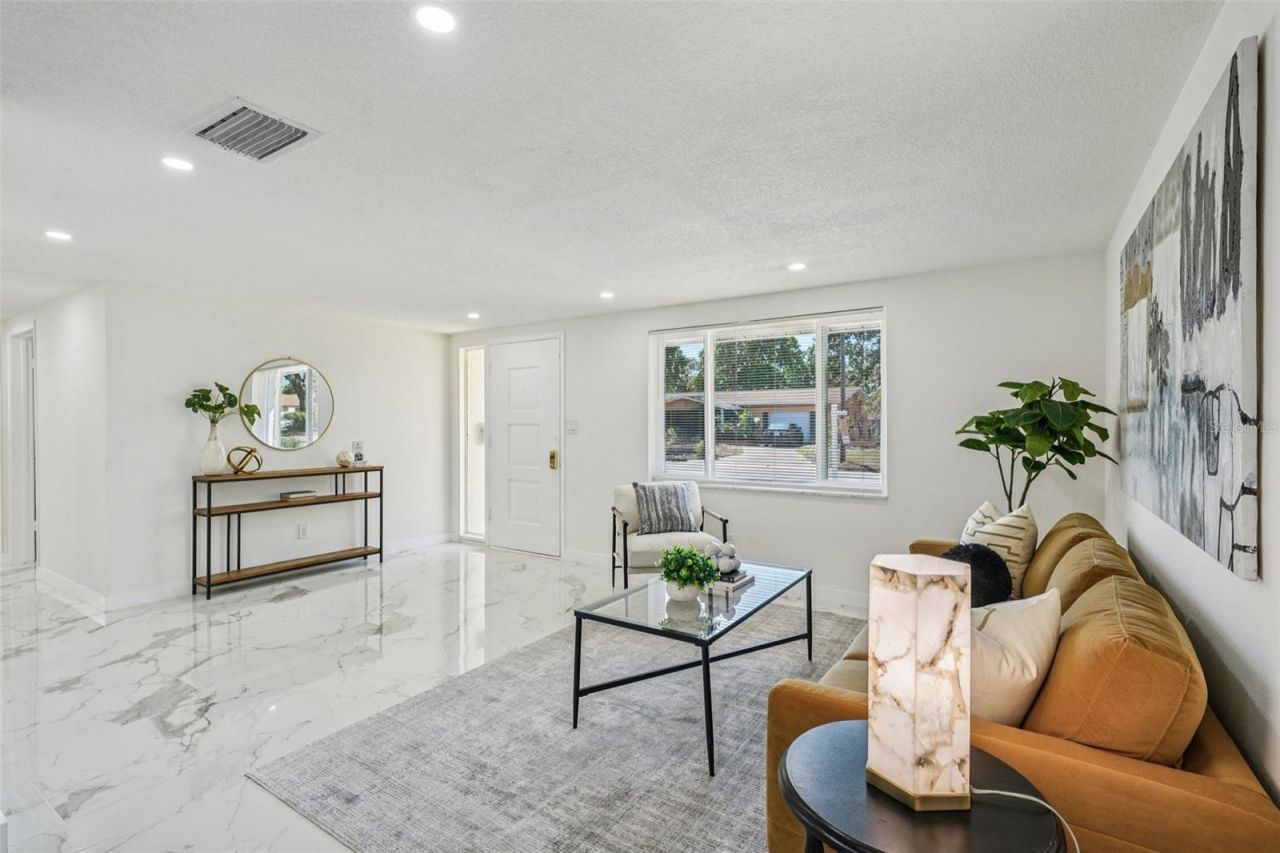 6832 16th Way S, Saint Petersburg, FL 33712 Photo