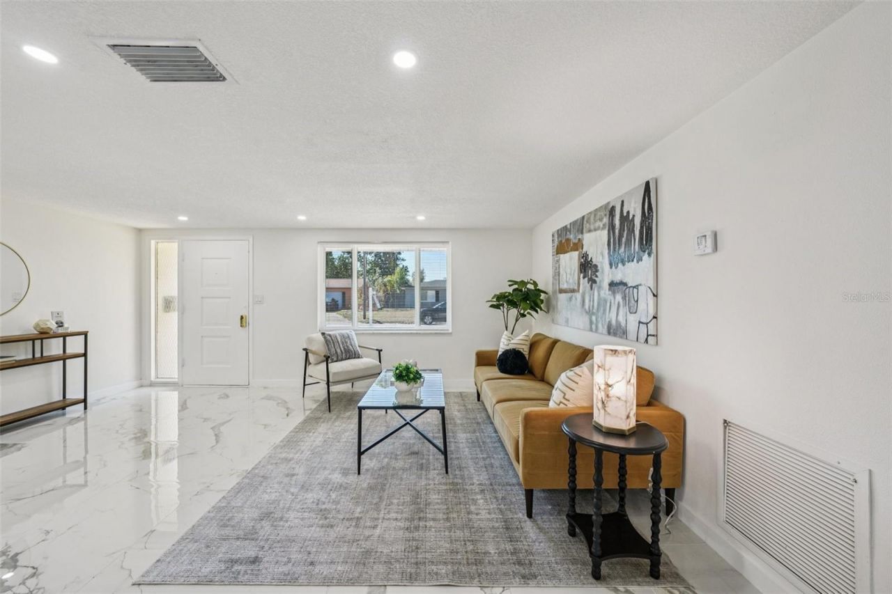 6832 16th Way S, Saint Petersburg, FL 33712 Photo