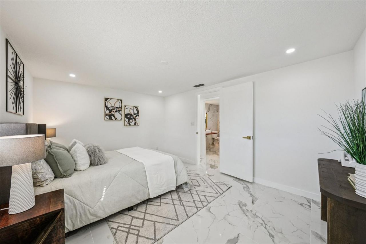 6832 16th Way S, Saint Petersburg, FL 33712 Photo