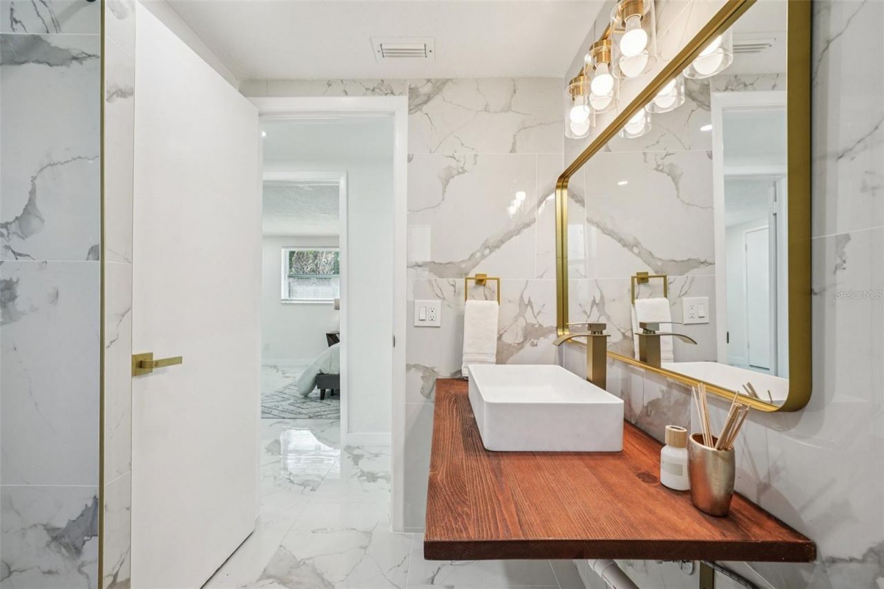 6832 16th Way S, Saint Petersburg, FL 33712 Photo