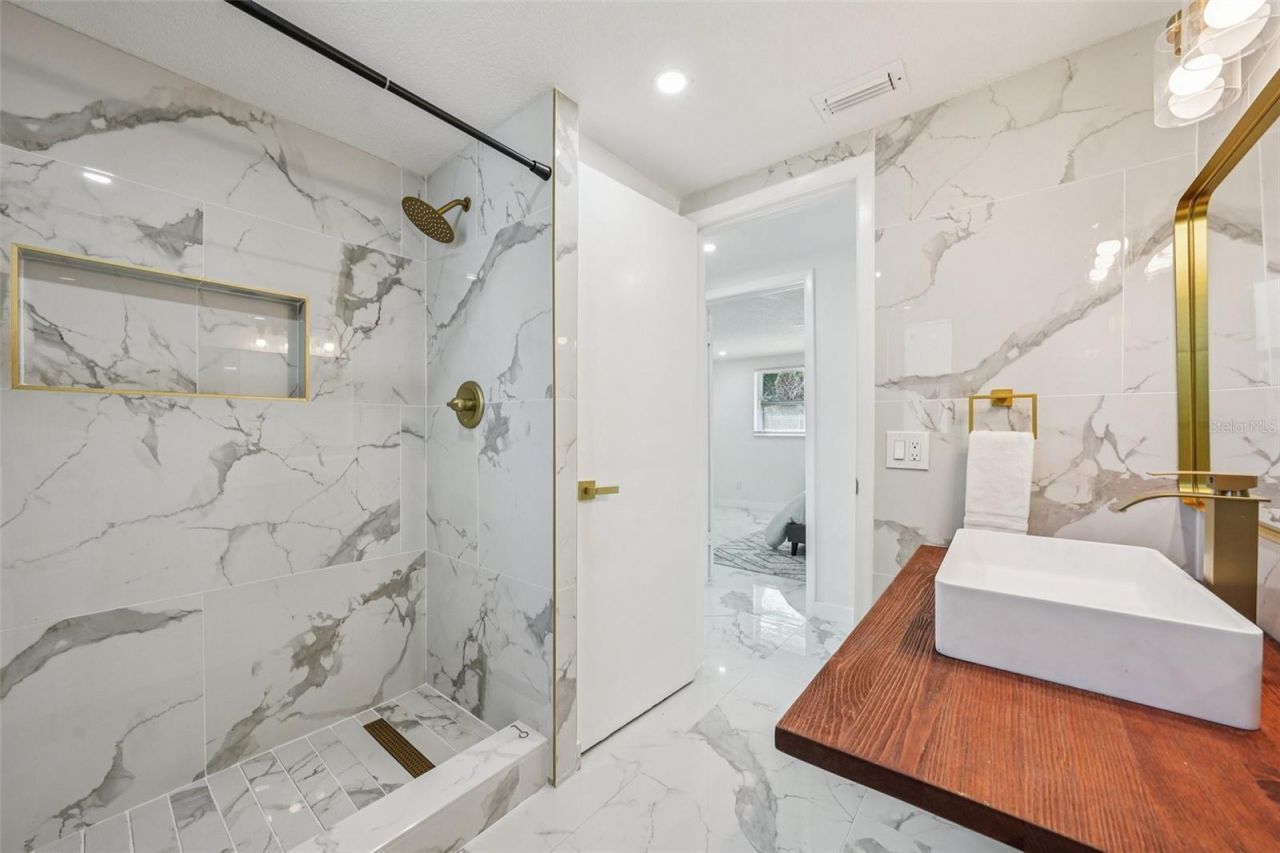 6832 16th Way S, Saint Petersburg, FL 33712 Photo