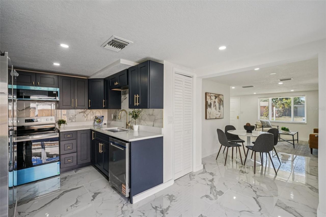 6832 16th Way S, Saint Petersburg, FL 33712 Photo