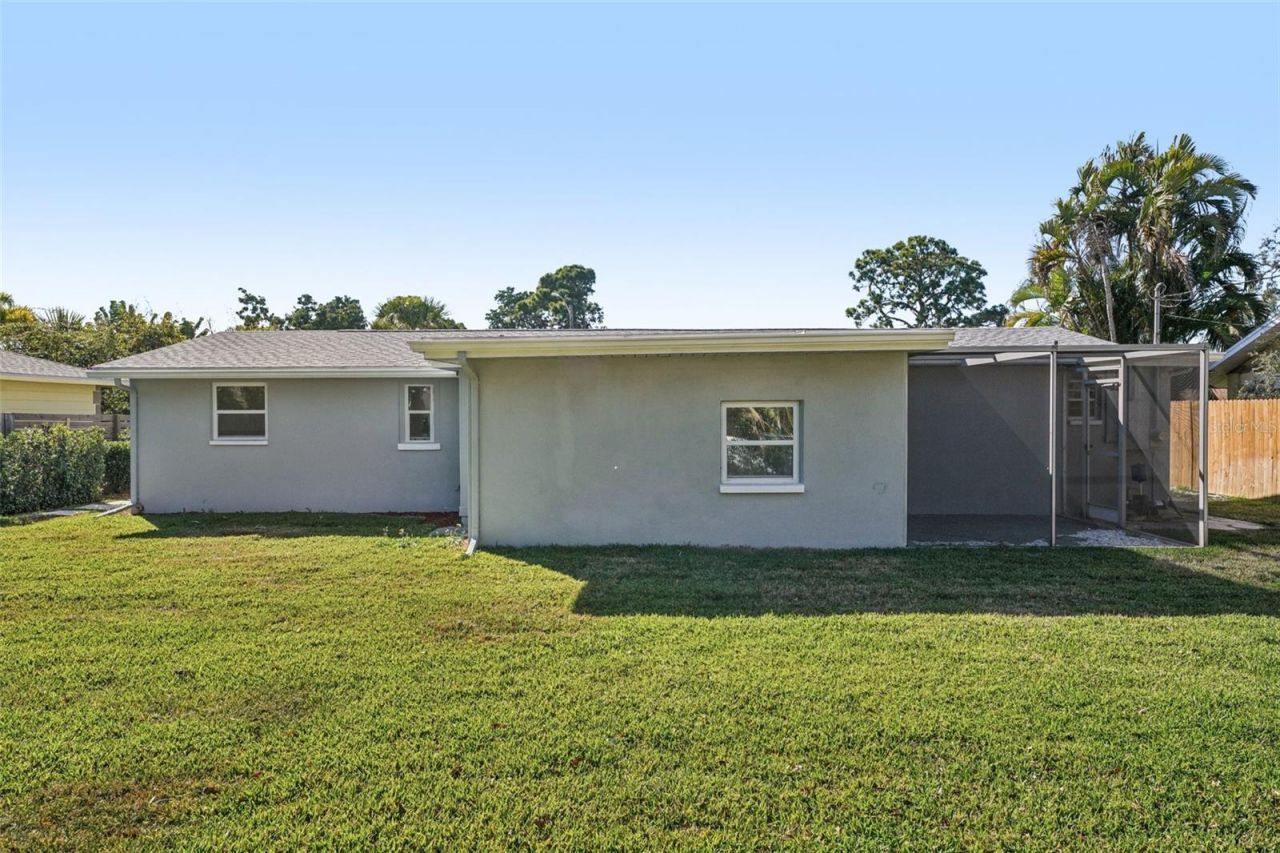 6832 16th Way S, Saint Petersburg, FL 33712 Photo