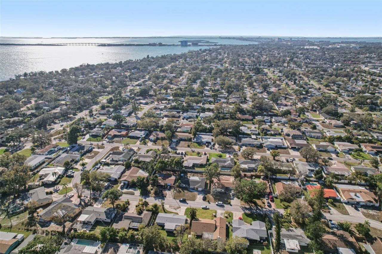 6832 16th Way S, Saint Petersburg, FL 33712 Photo