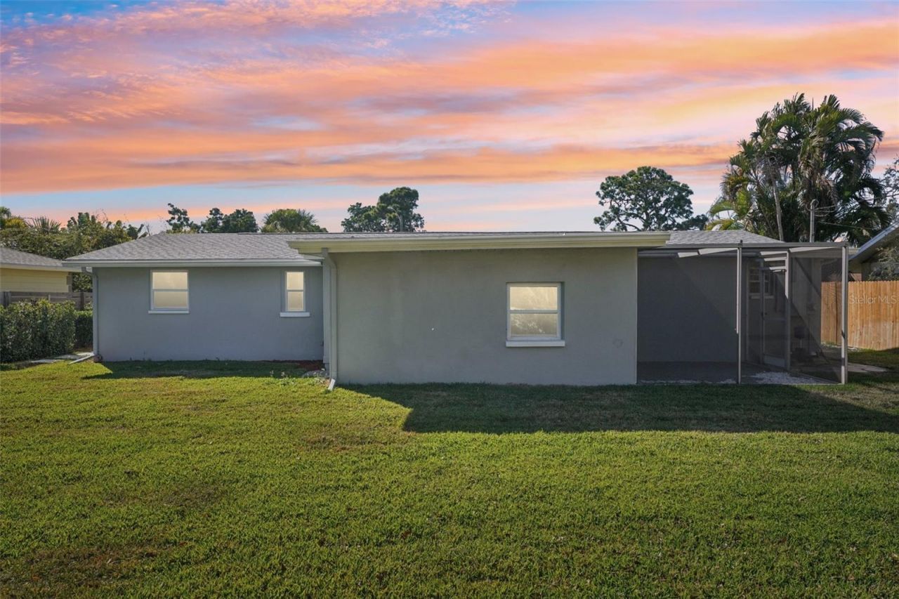 6832 16th Way S, Saint Petersburg, FL 33712 Photo