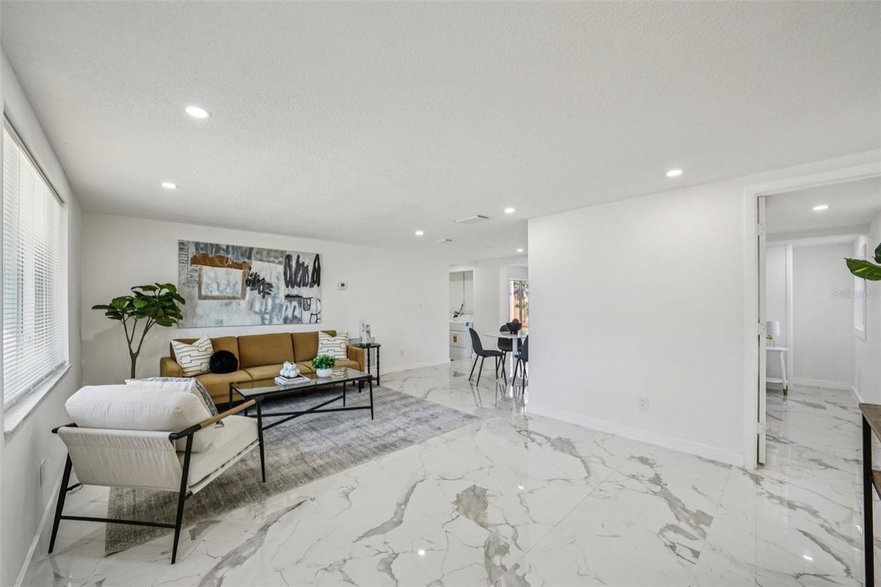 6832 16th Way S, Saint Petersburg, FL 33712 Photo