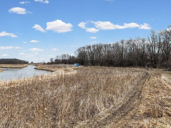 N 2545 E Road, Farmer City, IL 61842