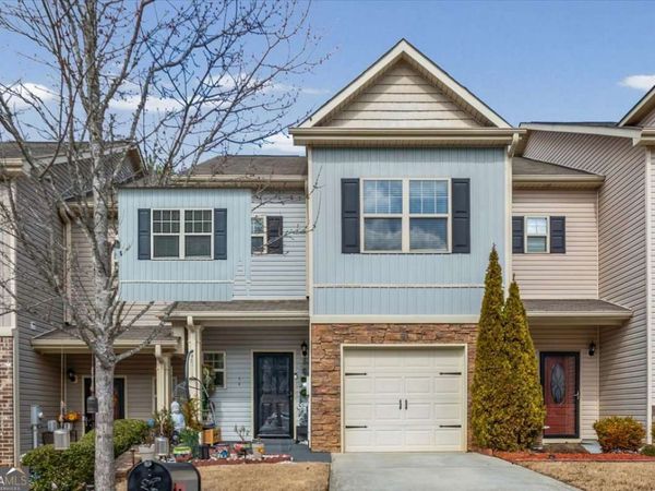 561 Oakside Place, Acworth, GA 30102