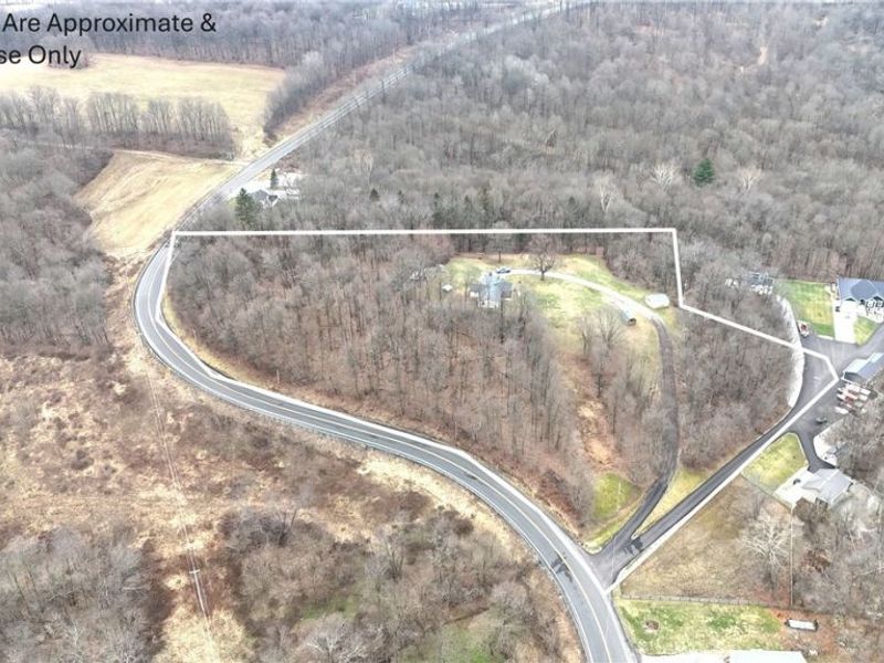 33127 State Route 83, Millersburg, OH 44654 Photo 3