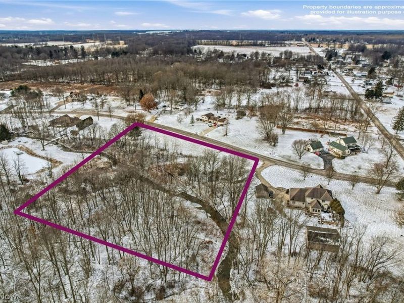 Brookhollow Drive, Warren, OH 44481 Photo 11