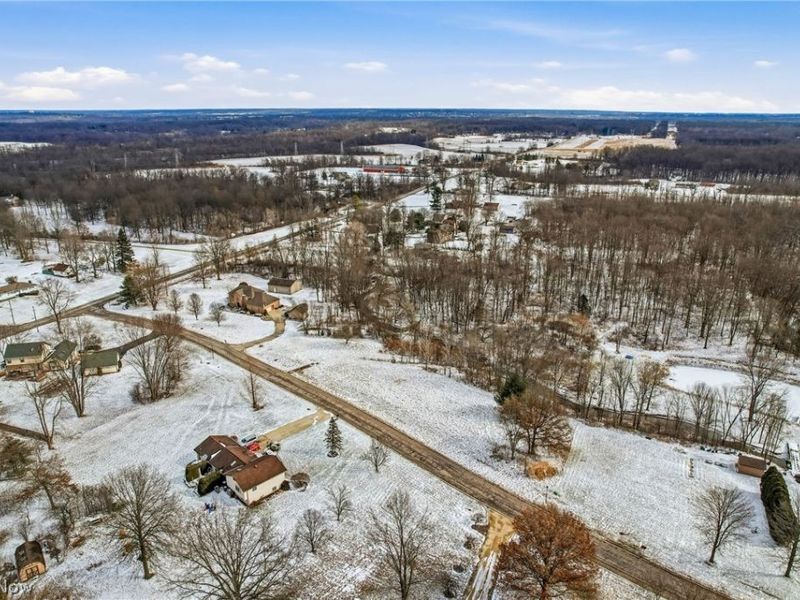 Brookhollow Drive, Warren, OH 44481 Photo 8