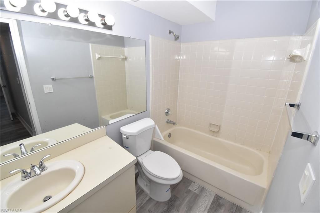 13545 Eagle Ridge Dr, Unit 818, Fort Myers, FL 33912 Photo