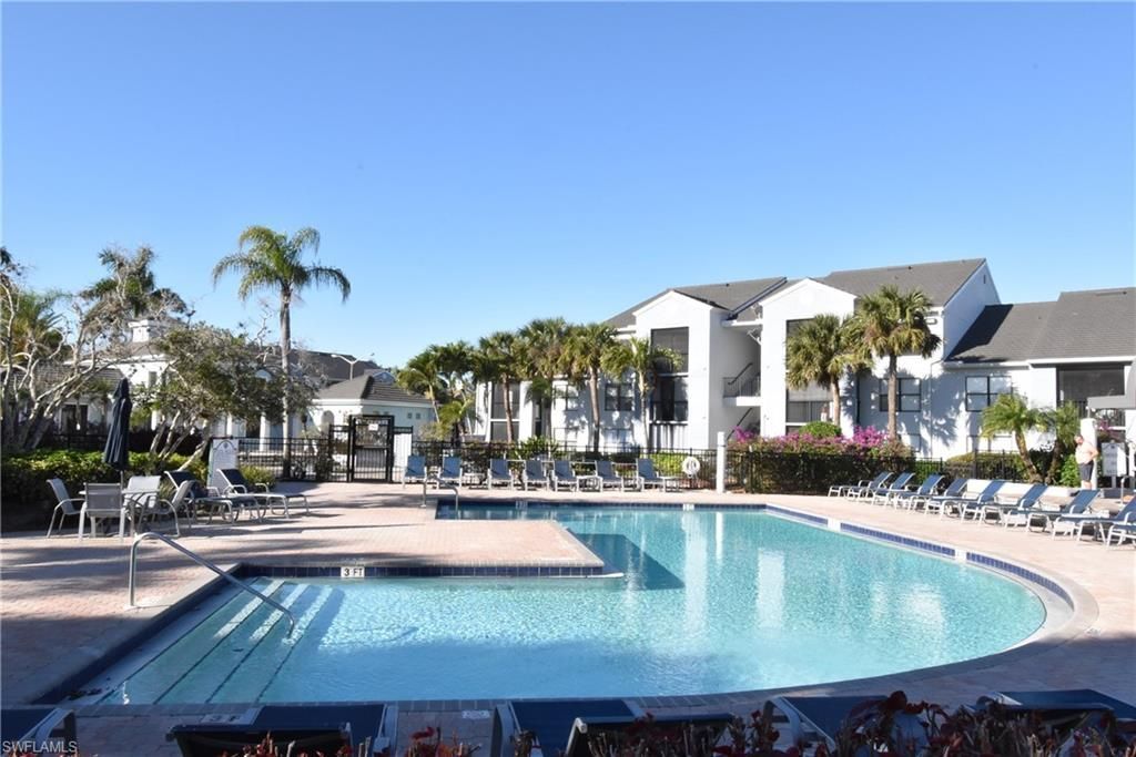 13545 Eagle Ridge Dr, Unit 818, Fort Myers, FL 33912 Photo