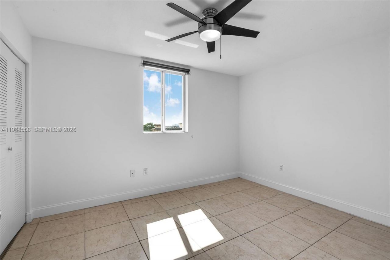 1475 SW 8th St , Unit 610, Miami, FL 33135 Photo