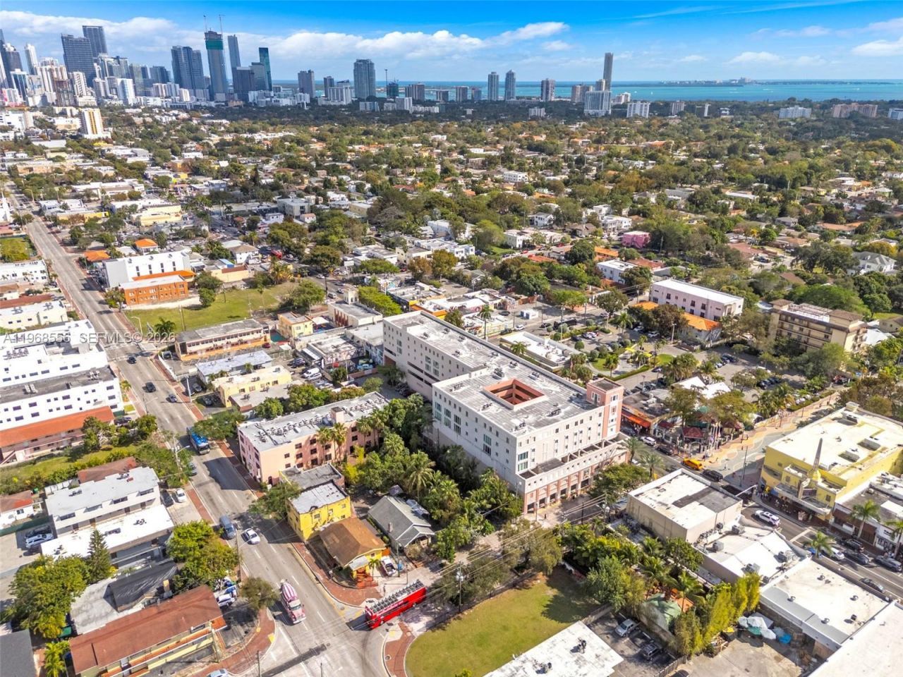 1475 SW 8th St , Unit 610, Miami, FL 33135 Photo