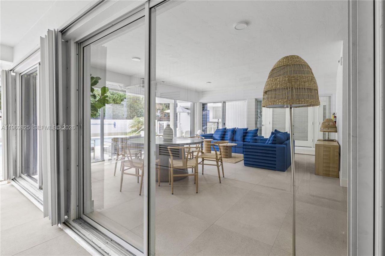 290 Sunrise Dr, Unit 2-L, Key Biscayne, FL 33149 Photo