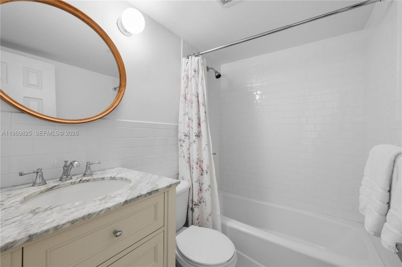 290 Sunrise Dr, Unit 2-L, Key Biscayne, FL 33149 Photo