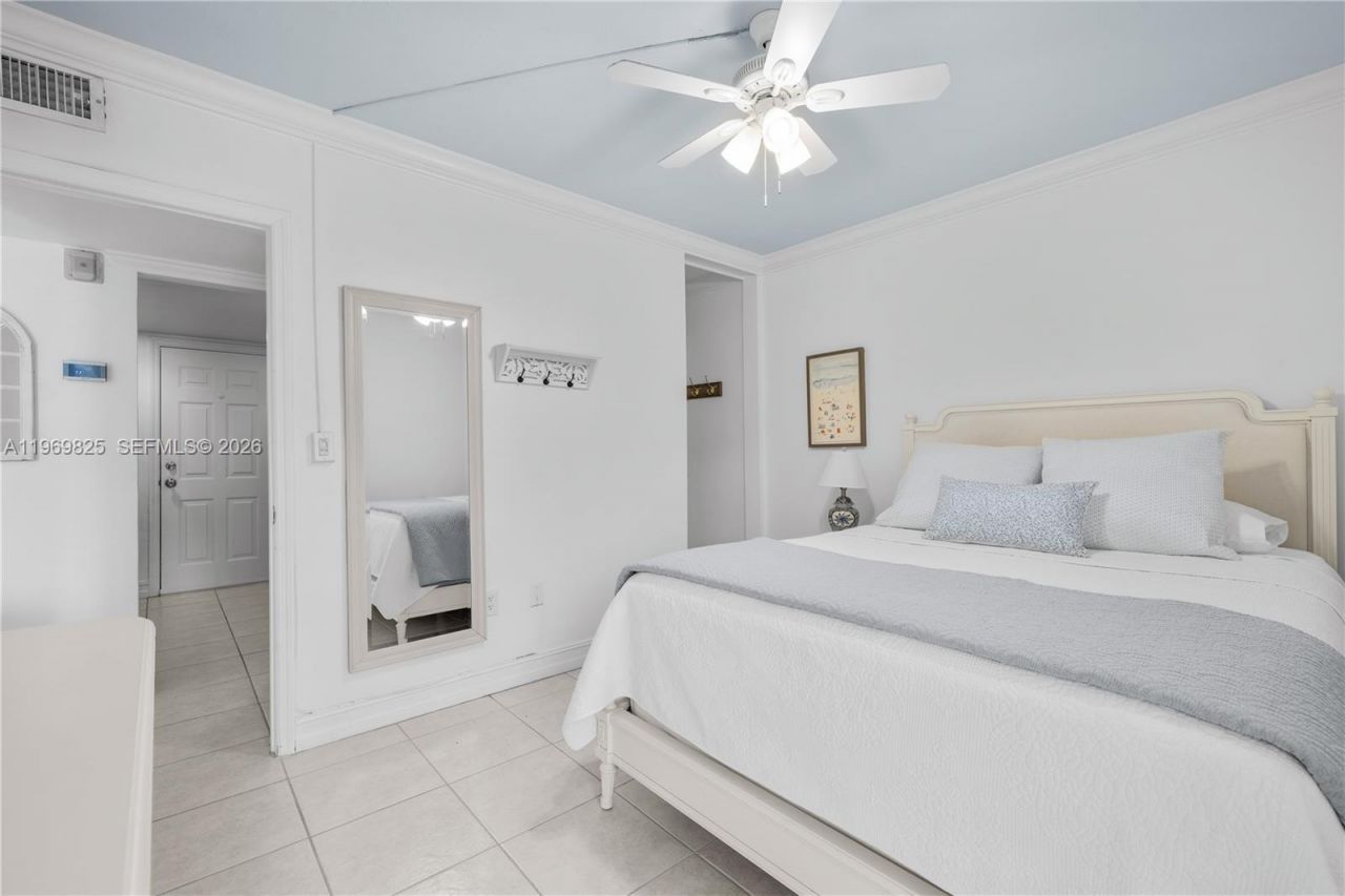 290 Sunrise Dr, Unit 2-L, Key Biscayne, FL 33149 Photo