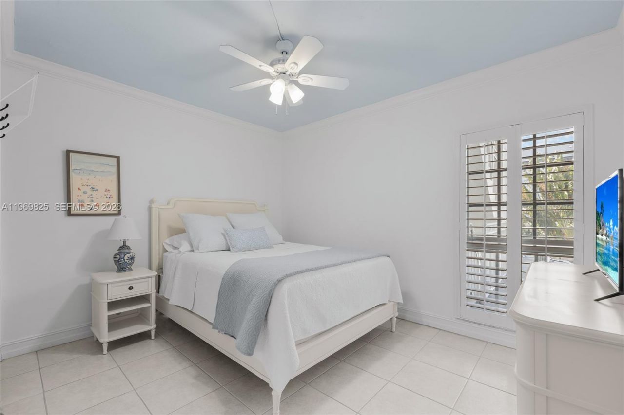 290 Sunrise Dr, Unit 2-L, Key Biscayne, FL 33149 Photo