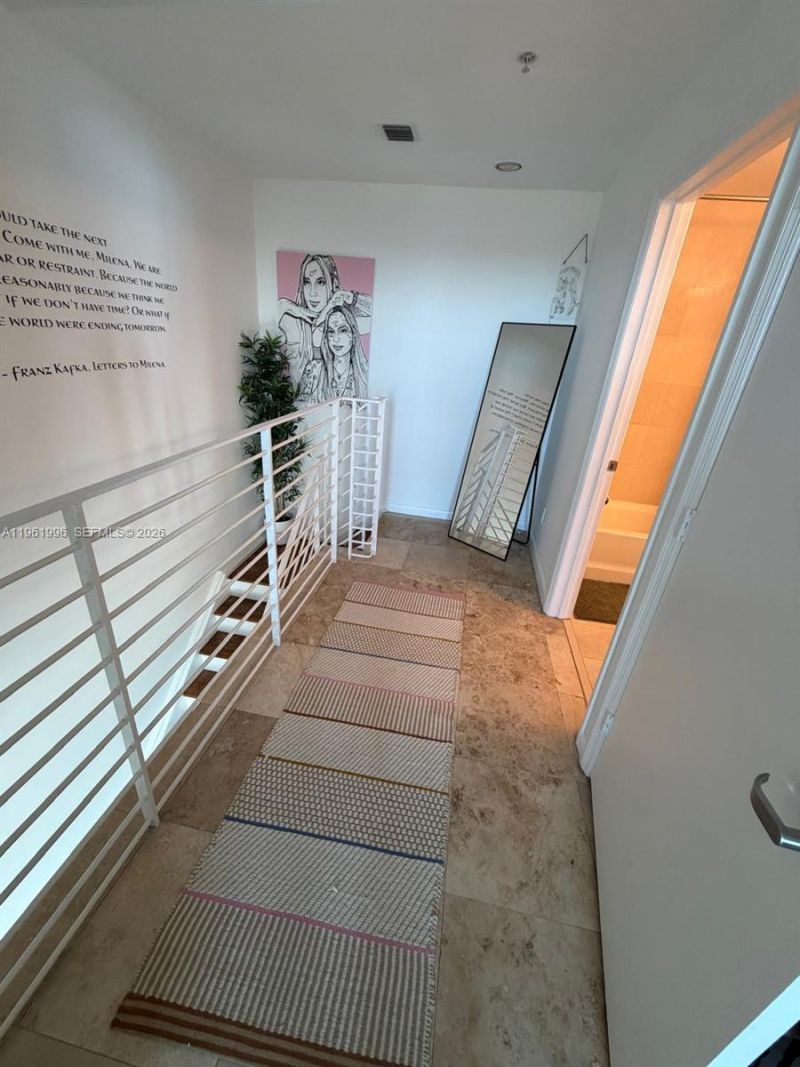 60 SW 13th St , Unit 1107, Miami, FL 33130 Photo