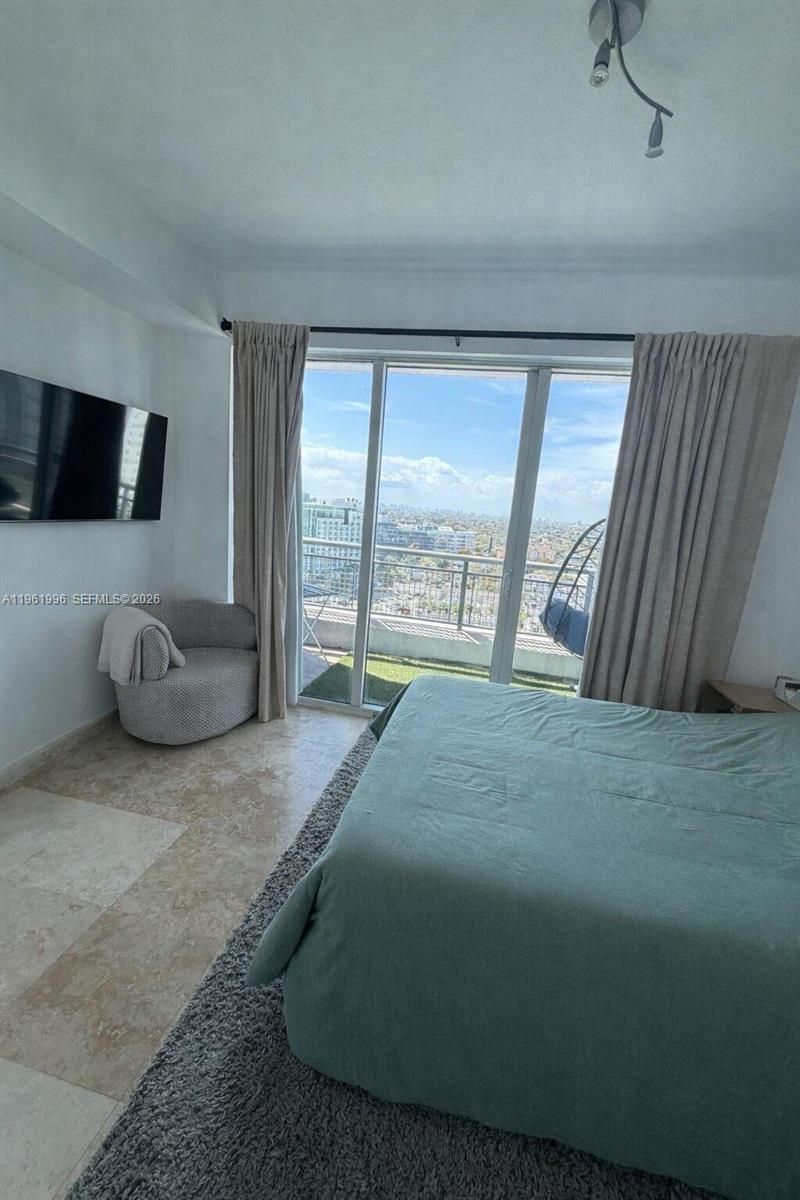 60 SW 13th St , Unit 1107, Miami, FL 33130 Photo