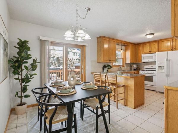 8824 41st Avenue N, New Hope, MN 55427