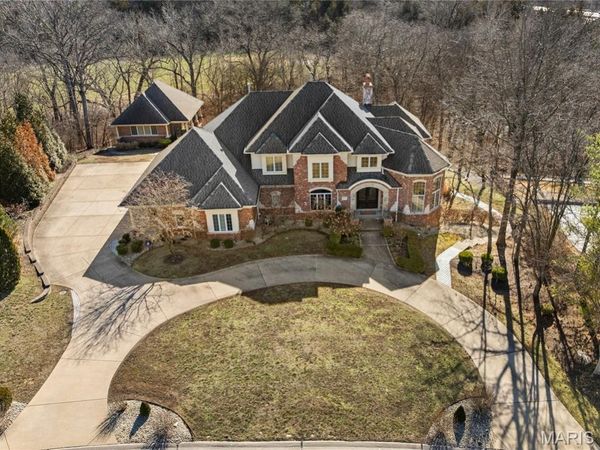 12932 Sunset Bluff Court , St Louis, MO 63127