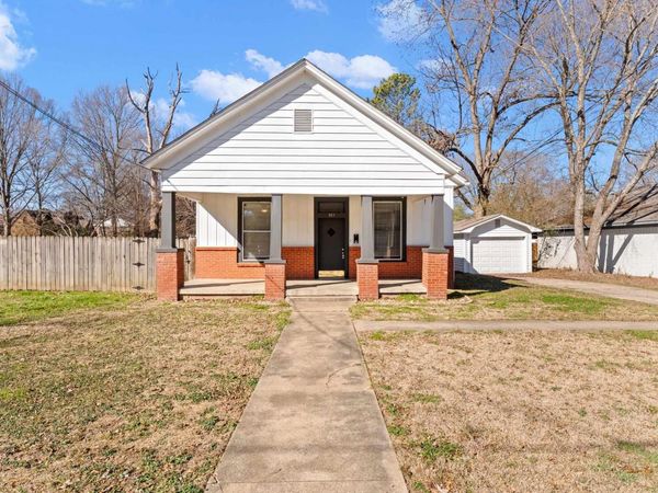 303 Ash Street , Conway, AR 72034