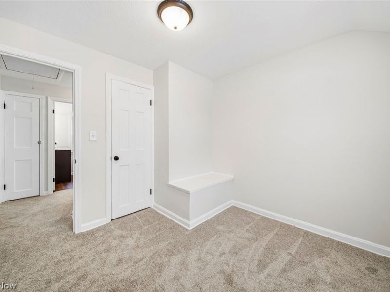 291 E 204th Street, Euclid, OH 44123 Photo 16