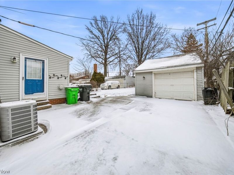 291 E 204th Street, Euclid, OH 44123 Photo 28