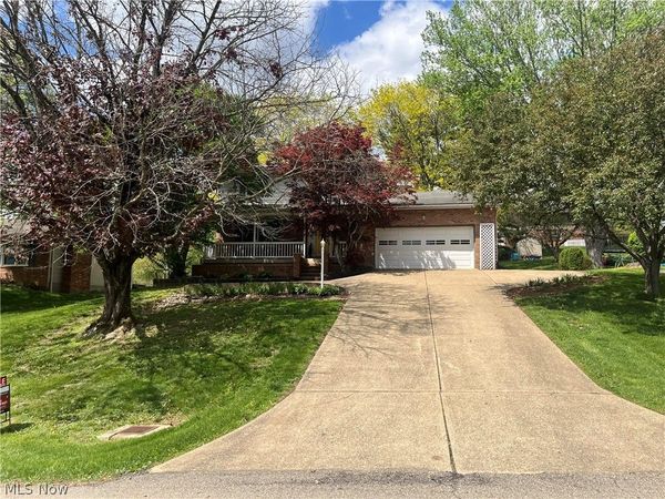 2755 Stanway Drive, Zanesville, OH 43701