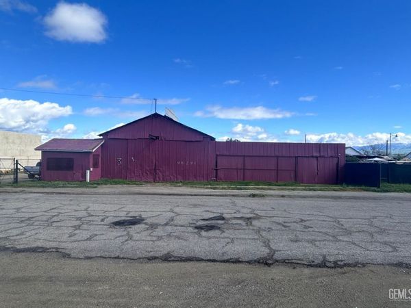 704 Merced Street, Maricopa, CA 93252