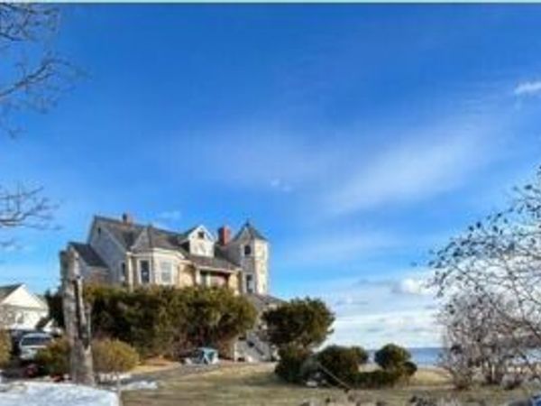 99 Freeman Street, York, ME 03909