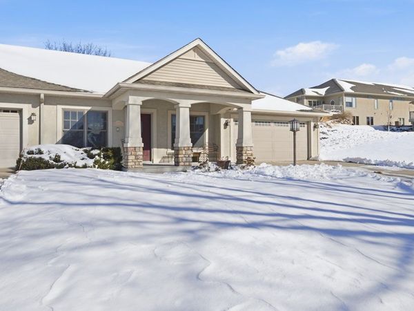 5205 Sunridge Drive, Pleasant Hill, IA 50327